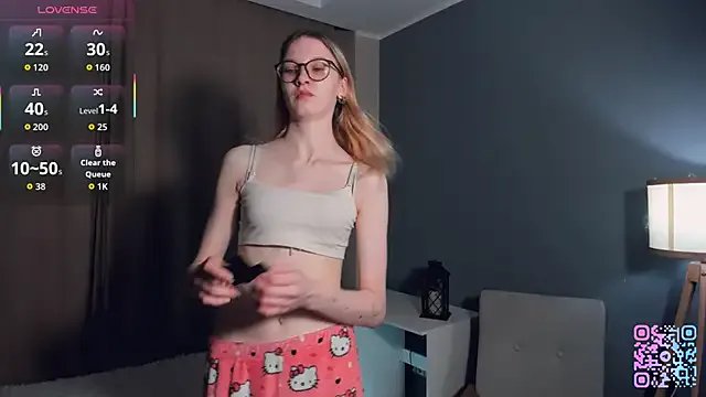 StripChat SharylSmalt is Freechat SharylSmalt — water on my boobies
