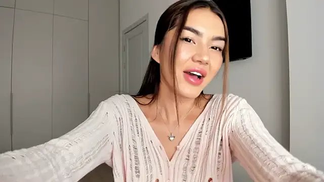 Shineel on StripChat