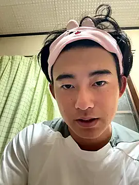 Offline shoma2003 on StripChat