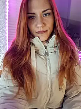 Freechat SlimBellaa on StripChat