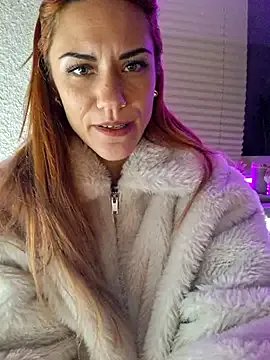 Freechat SlimBellaa on StripChat