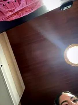 Freechat Sofia_Collins- on StripChat