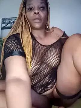 Freechat SQUITBOOTY on StripChat