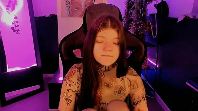 StripChat StasyaCollins is Freechat StasyaCollins — Spin around showing your outfit