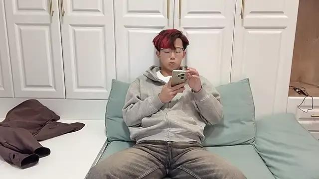 STxuguanhan on StripChat