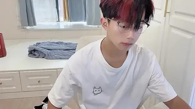 STxuguanhan on StripChat