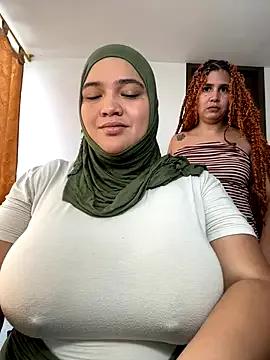 StripChat sweetmuslim01 is Freechat sweetmuslim01 — Shower sex with Lucy and milk