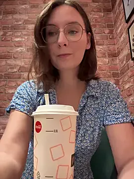 Offline The_Snowwhitee on StripChat