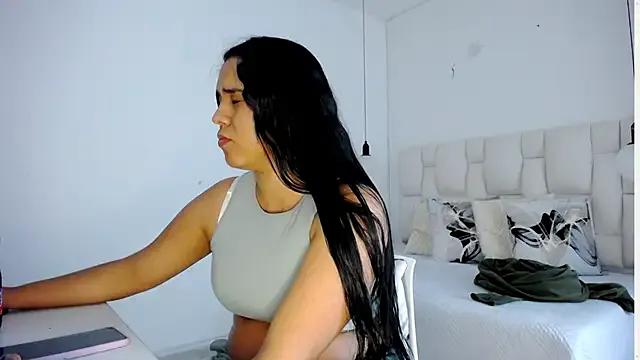 Freechat tiffany__pink on StripChat