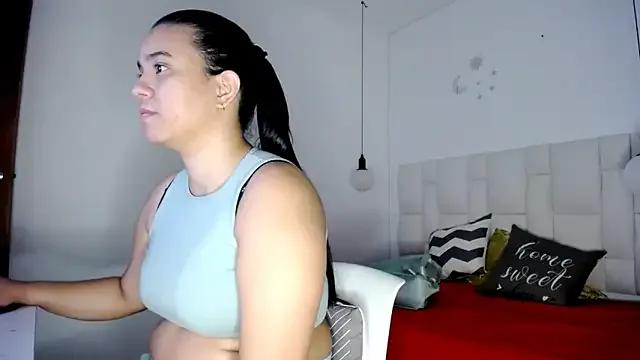 Freechat tiffany__pink on StripChat