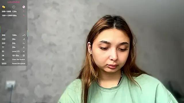 Freechat UdeleBarns on StripChat