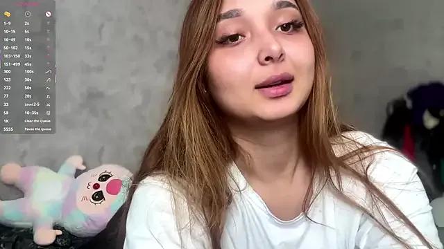 Freechat UdeleBarns on StripChat