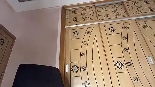 VICTORIA89 — ass hole 