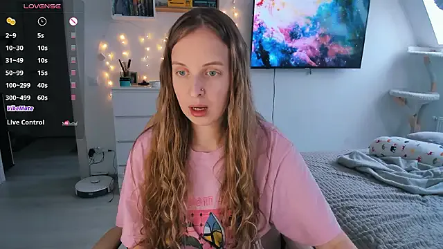 Offline violet_blue_eyes on StripChat