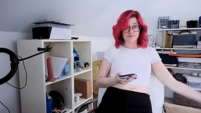 Offline winestaindlips on StripChat