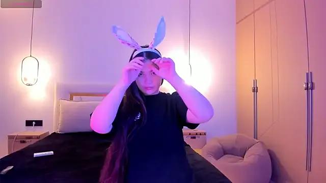 Freechat yummmymommy on StripChat