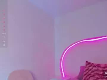 ariana_klart from Chaturbate
