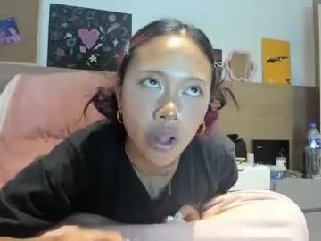 Photos of heavenngirlyy444 from Chaturbate is Freechat