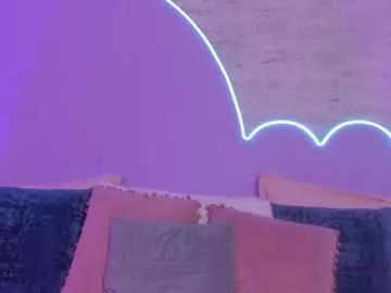 Satisfy your kookiest adult live sex cam wishes with our singapore page. With so many popular singapore hosts to sort from, you're sure to find the right match for your dreams.