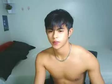 Photos of naughtyboylouie from Chaturbate is Freechat