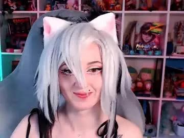Activate your fixations: Get naughty and amuse these gorgeous cosplay hosts, who will reward you with silly garments and vibrators.