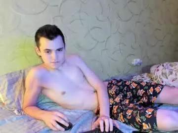 xoxoxoxox12 from Chaturbate