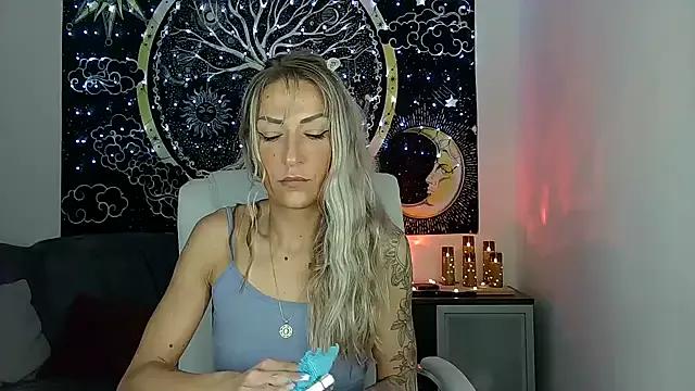 Incite your eccentricities: Get kinky and please these steamy asian sluts, who will reward you with wacky outfits and vibrating toys.