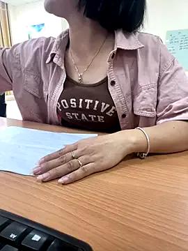 Photos of -NhaKy22 from StripChat is Freechat