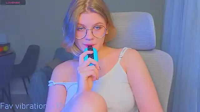 Incite your eccentricities: Get kinky and please these steamy asian sluts, who will reward you with wacky outfits and vibrating toys.