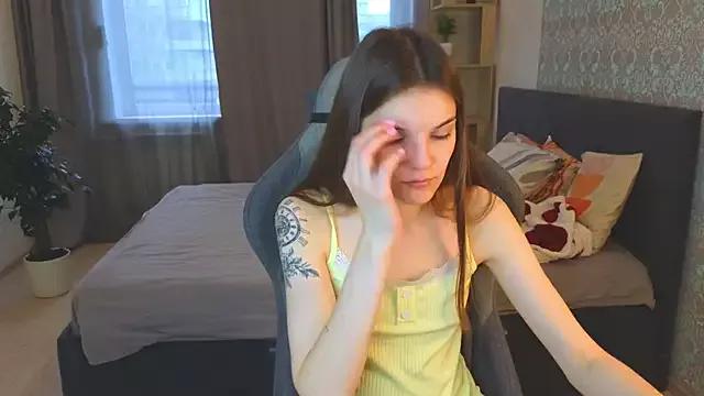 abbey_luna from StripChat is Freechat