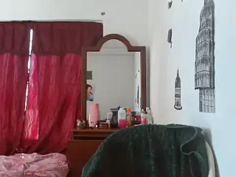 AlexandraNoiirr from StripChat is Freechat