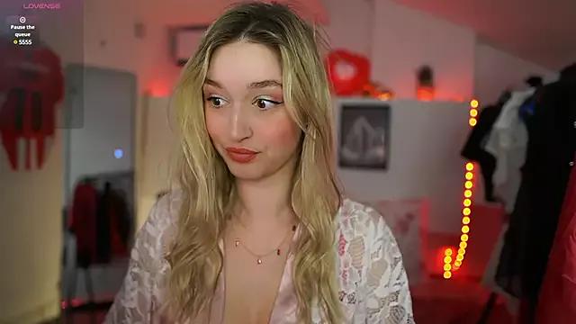 Incite your eccentricities: Get kinky and please these steamy asian sluts, who will reward you with wacky outfits and vibrating toys.