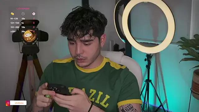 Arkaikomz from StripChat