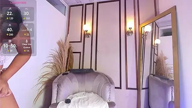 AryaRousse from StripChat