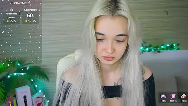 Ashley_S from StripChat is Freechat