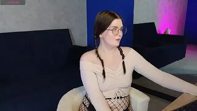 AshleyAlleen from StripChat is Freechat