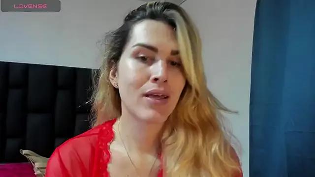 Photos of Aurora_doll23 from StripChat is Freechat