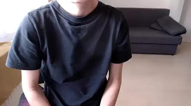 BerillyMoon from StripChat is Freechat