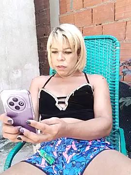 blondebitchlitle from StripChat is Freechat