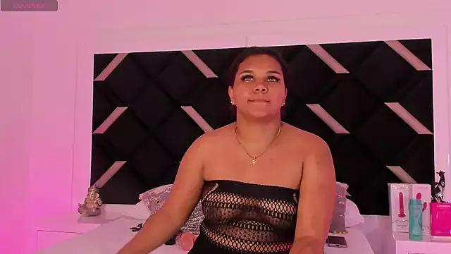 Carolina_Evanss from StripChat is Freechat