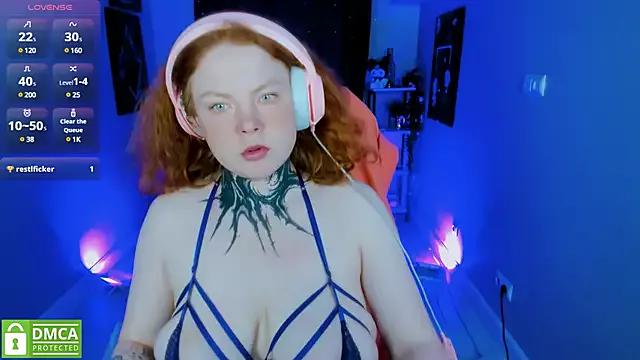 Cassie_xKiss from StripChat is Freechat