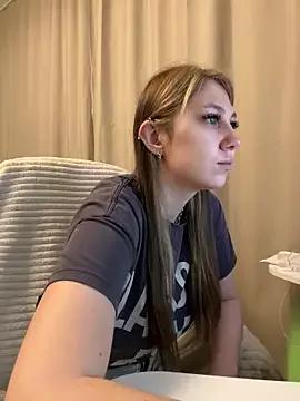 ChloesTem from StripChat is Freechat