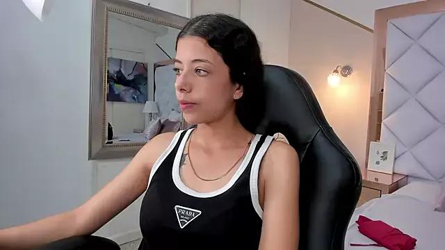 coraltaylor from StripChat is Freechat