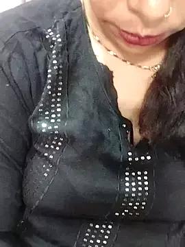 cutee_bhabhi from StripChat is Freechat