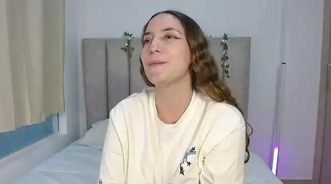 CuteeSky from StripChat is Freechat