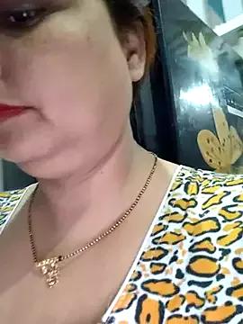 Dianaa9 from StripChat is Freechat