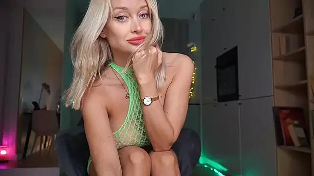 Incite your eccentricities: Get kinky and please these steamy asian sluts, who will reward you with wacky outfits and vibrating toys.