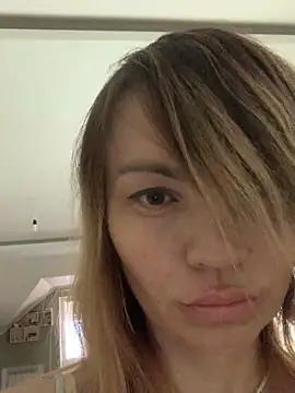 Ella_Pearlie from StripChat