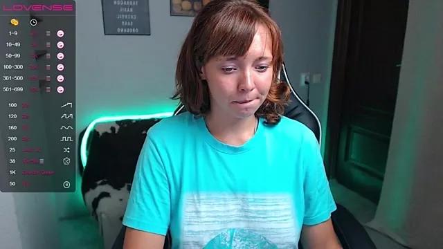 ellisunny from StripChat