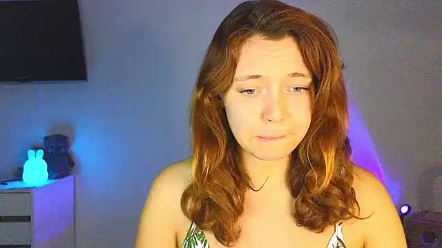 ellisunny from StripChat